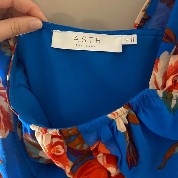 Astr Off Shoulder Top - Picture 3 of 3